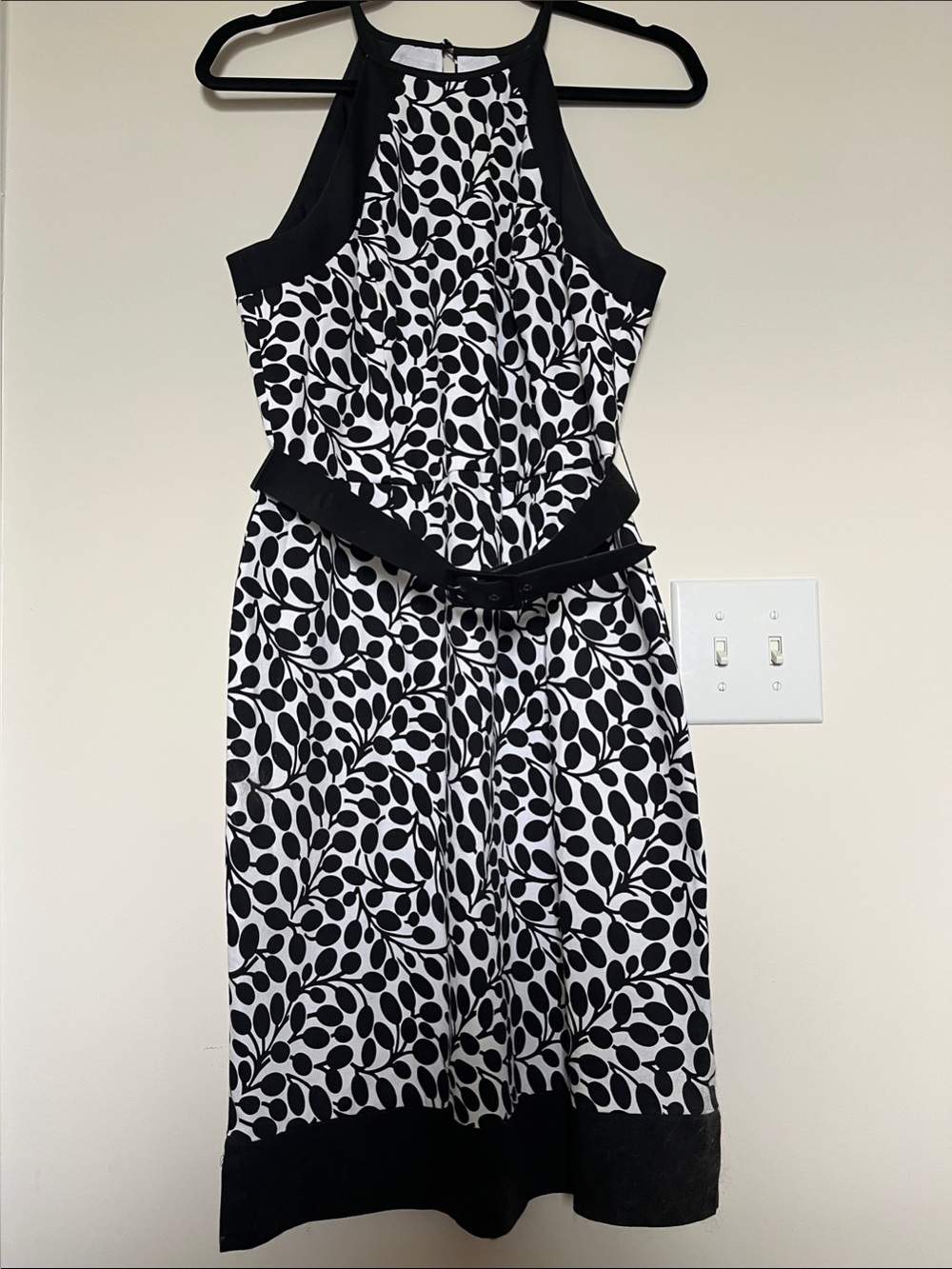 London Times Black and White Leaf-Print Halter Midi Dress